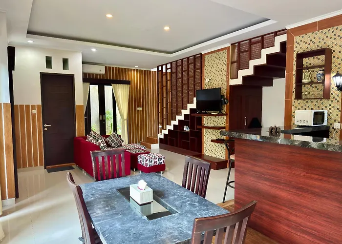 Ramantika Sunset Bay Villa