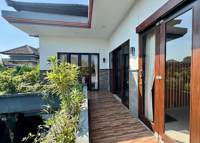 Ramantika Sunset Bay Villa